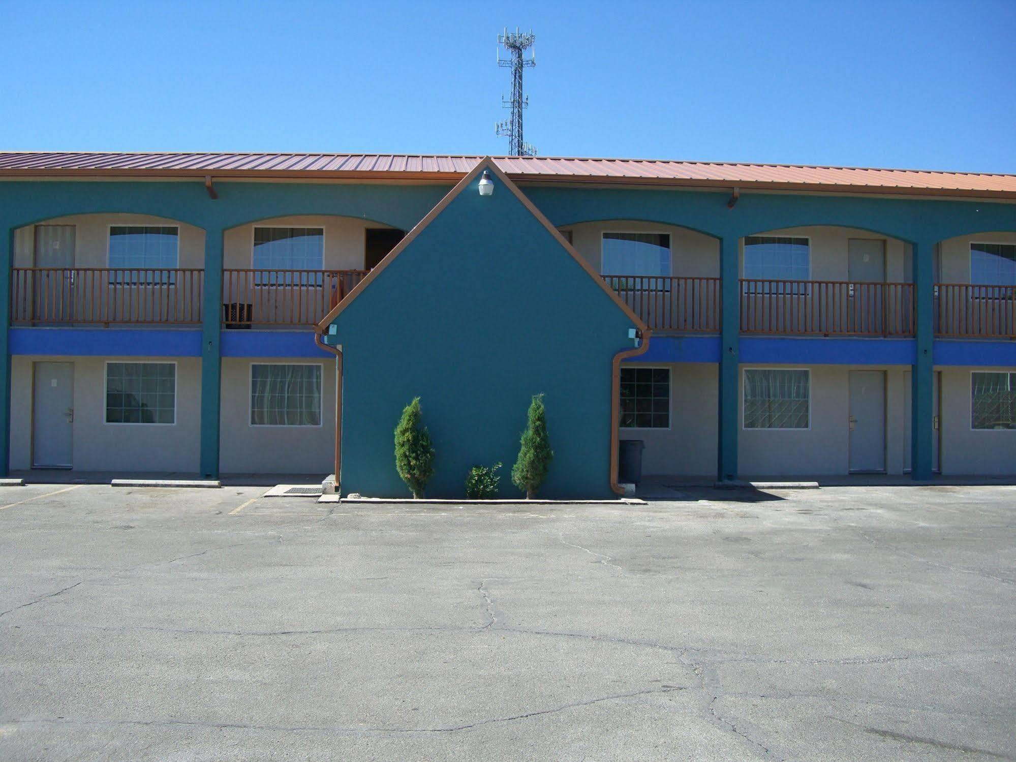 La Hacienda Inn Artesia Eksteriør bilde